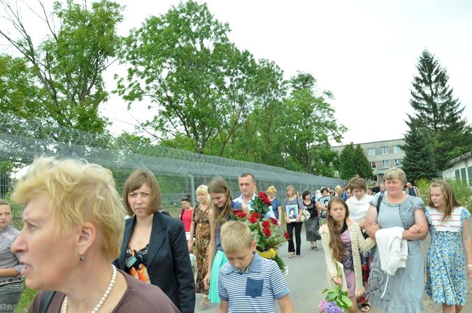 Во Львове почтили память жертв Скниловской трагедии фото 3