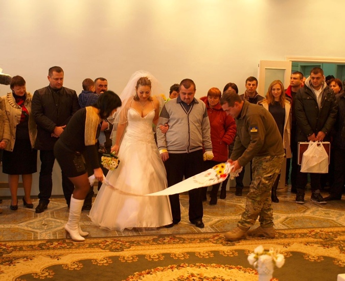 В Днепропетровске женился десантник знаменитой 79-й бригады  фото 5