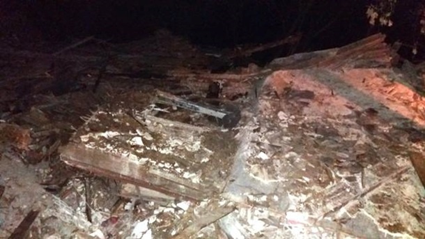 На Житомирщине обвалился дом, под завалами оказались двое мужчин фото 1
