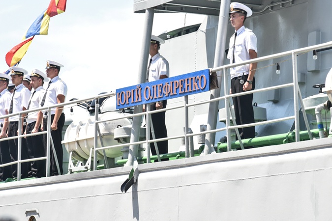 В День ВМС Порошенко назначил командующего Военно-Морских Сил ВСУ фото 1
