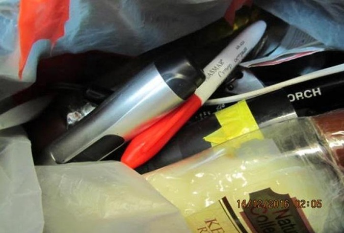 Как перевозят контрабанду: в мягких игрушках, пирожках и электронных сигаретах фото 2