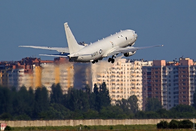 В Одессу прибыли новейшие самолеты-разведчики из США фото 1