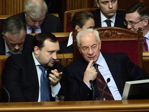 По словам пресс-службы премьера, вместо Николая Азарова руководить министрами будет Сергей Арбузов. Фото: УНИАН.