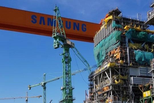 В Южной Корее сломался кран погибли сотрудники Samsung