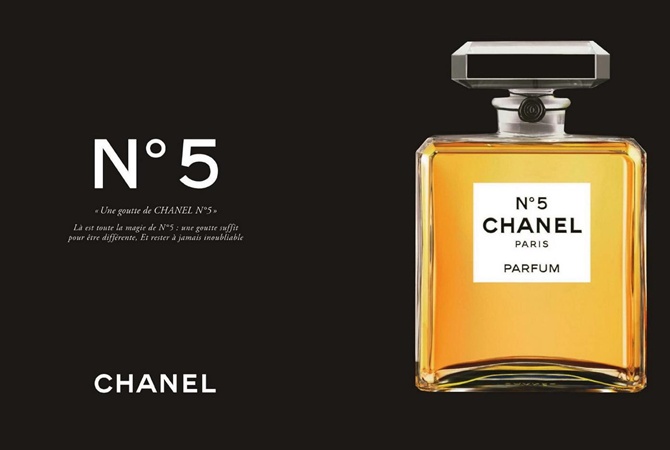 Ко дню рождения Chanel №5: топ-6 легендарных духов всех времен и народов