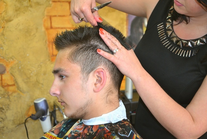 В Одессе устроили стрельбу из-за очереди в парикмахерскую
    
  
       
      Мужчина устроил скандал из-за