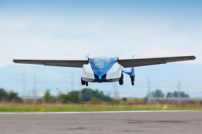 Словацкие инженеры создали летающий автомобиль